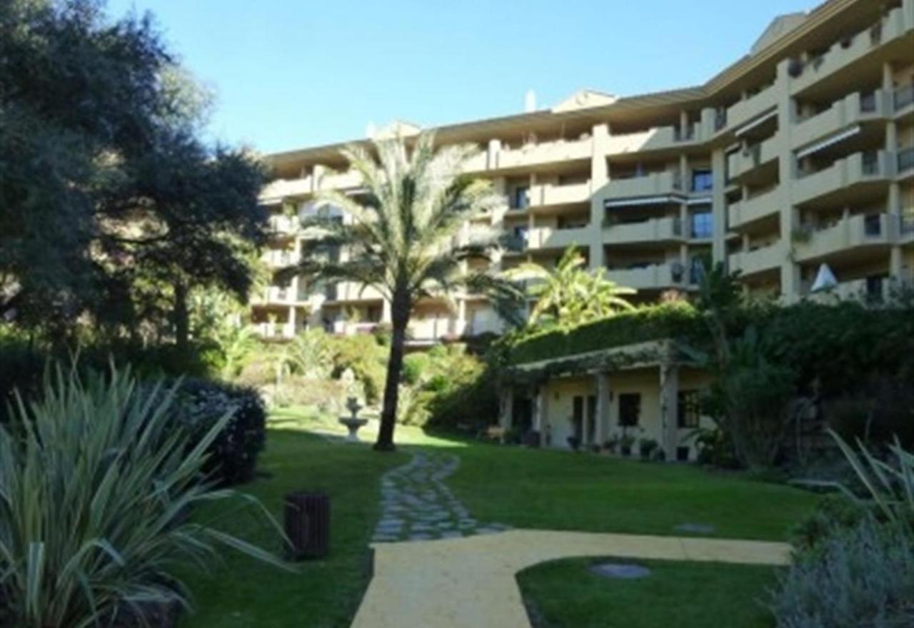 Apartemen Guadalcantara Golf Marbella
